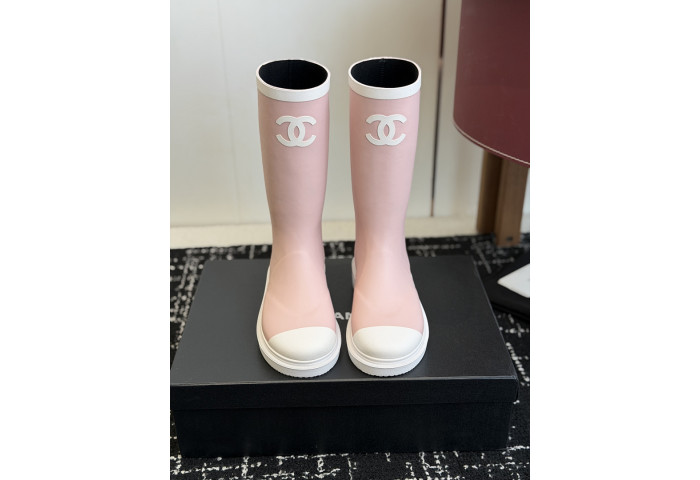 Ch**el boots
