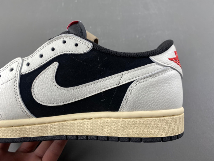 Travis Scott x Air Jordan 1 Low OG XZ6868 001
