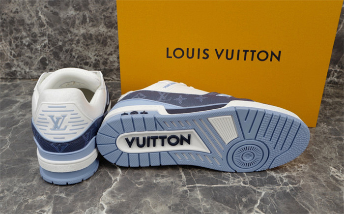 LOU1VTON SNEAKER