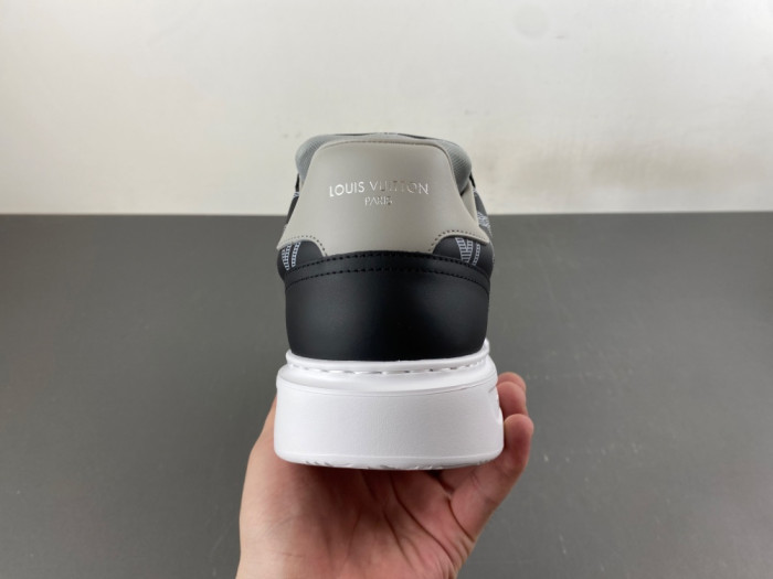 LOU1VTON SNEAKER