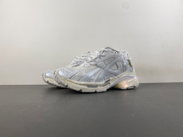 BLCG RUNNER SNEAKER (LED)