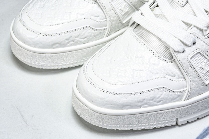 LOU1VTON SNEAKER