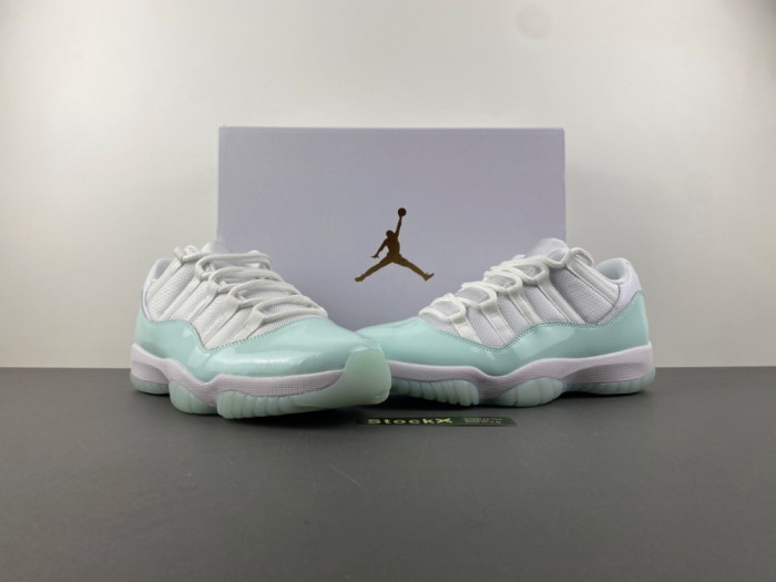 Air Jordan 11 Low “Igloo” AH7860-103