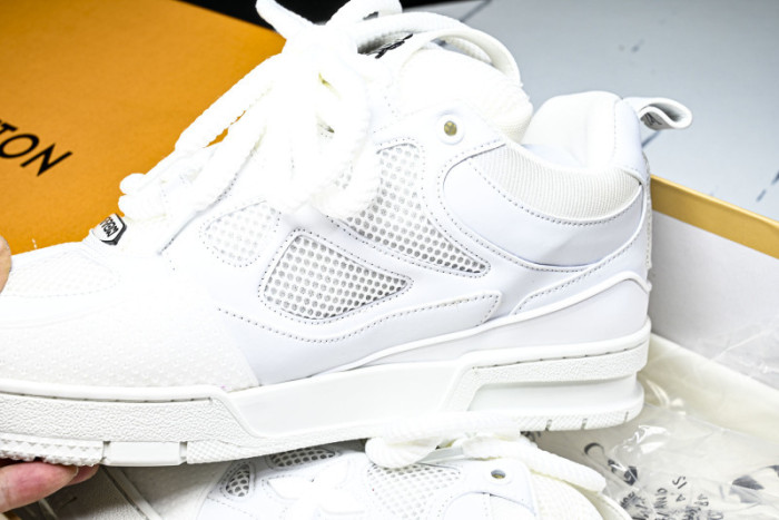 LOU1VTON SNEAKER