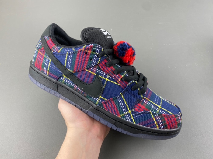 Nike SB Dunk Low Nardwuar II1493-600