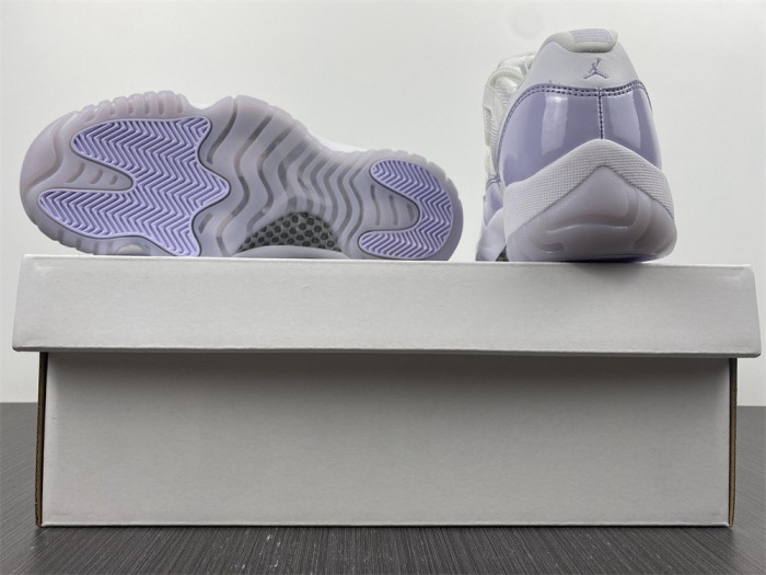 air jordan 11 retro low pure violet ah 7860-101