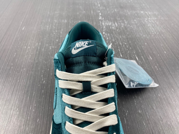 nike dunk low "velvet teal" dz5224-300