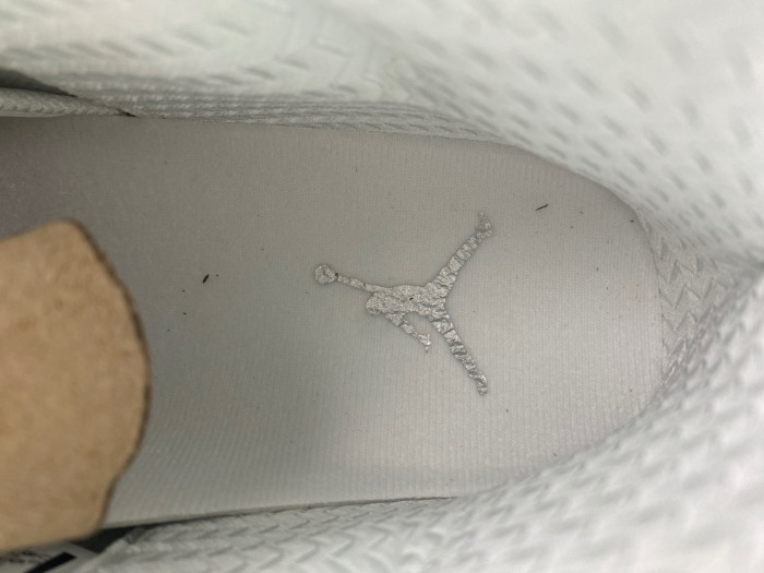 air jordan 11 retro 25th anniversary white / silver 408201-101