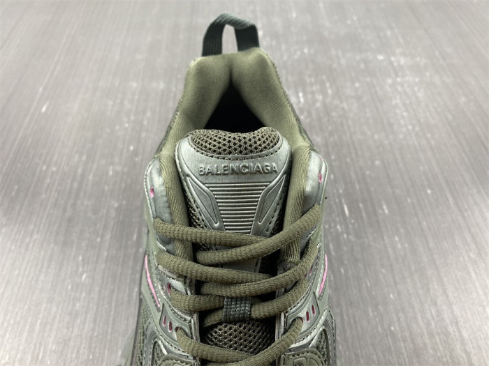 BLC* DEFENDER SNEAKER