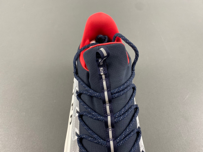 Moncler Trailgrip Lite 2 Sneakers MC-002