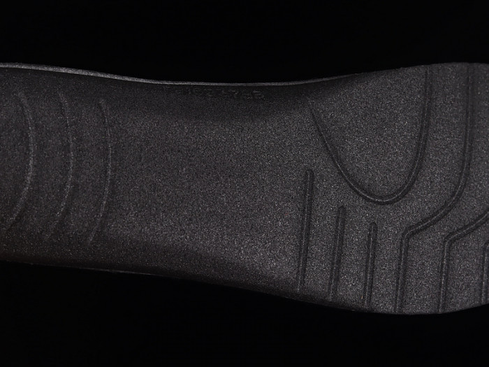 blc* triple s trainer