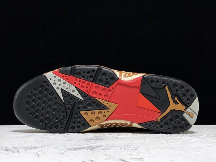 air jordan 7 retro "patta shimmer" at3375-200