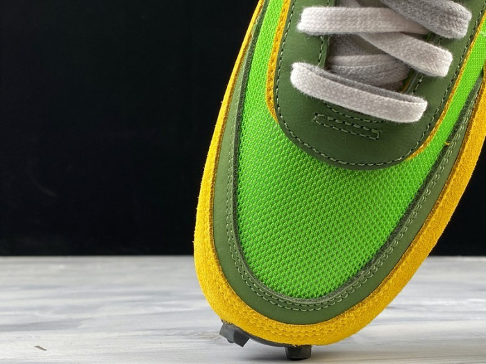 nike ld waffle sacai green multi - bv0073-300