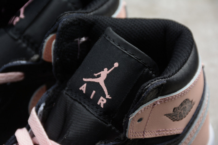 AIR JORDAN 1 RETRO HIGH OG 