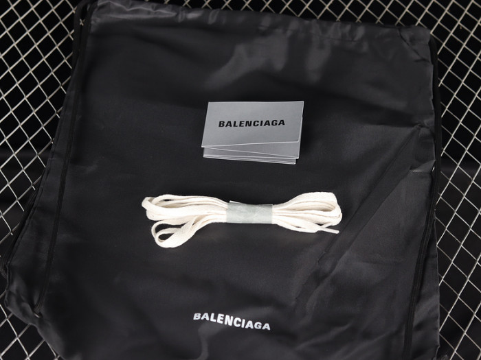 blc* triple s trainer