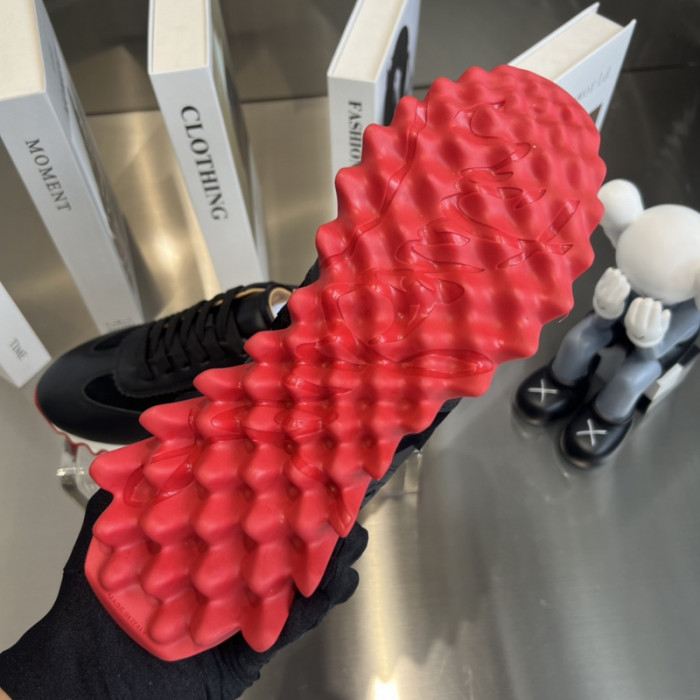 CHRISTIAN LOUBOUT1N Loubishark man (CUSTOMIZE)