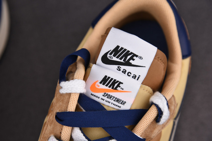 nike vaporwaffle sacai sesame tan navy dd1875-200