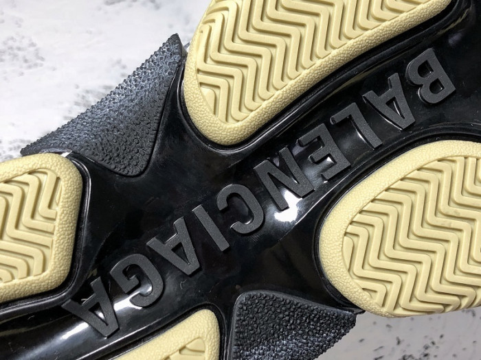 blc* triple s trainer