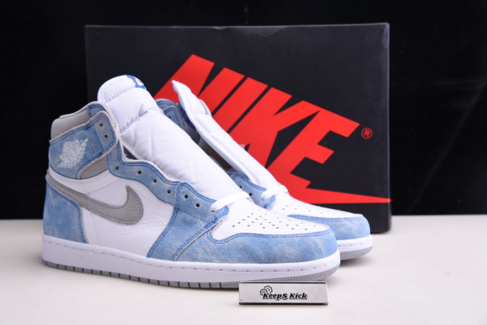 air jordan 1 retro high og hyper royal 555088-402